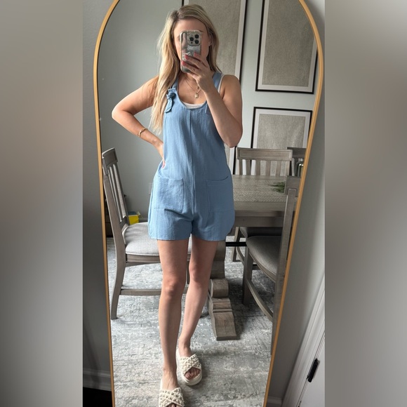 Light Blue Sleeveless Casual Over Alls Romper with Pockets - Picture 9 of 11